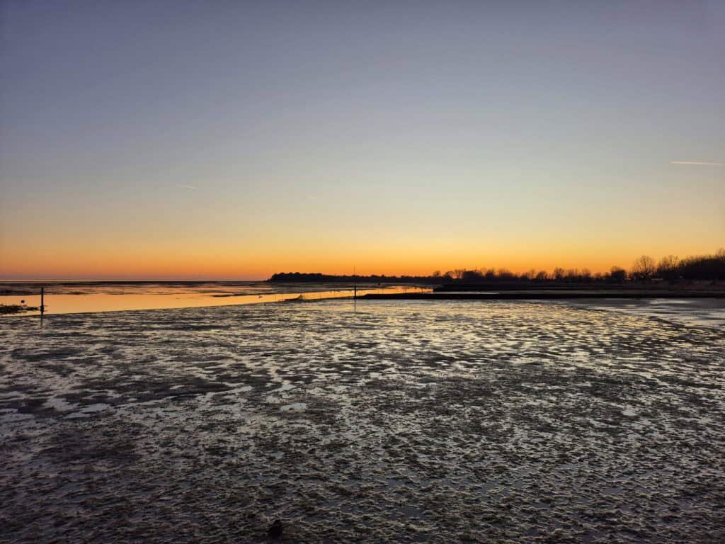 Sonnenuntergang am Strand von Grado Pineta
